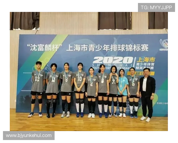 成都排球队精英赛精彩配合分析与表现评估 成都排球队精英赛精彩配合分析与表现评估